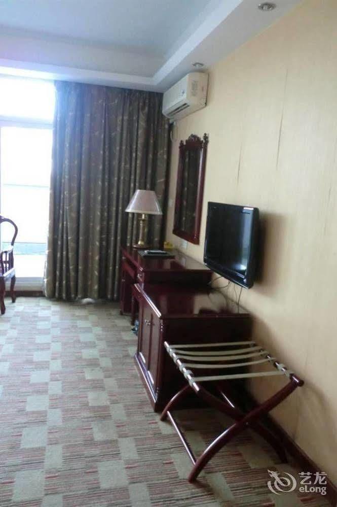 Wenjiang Huayu South City Hotel מראה חיצוני תמונה